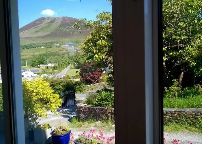 The Old Coastguard Station * كاهيرسيفين